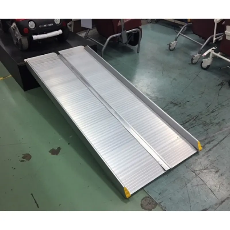 Aluminium Bi-Fold Portable Ramp 1